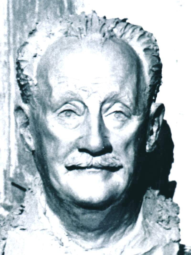 Busto nonno realizzato da papà_rubato